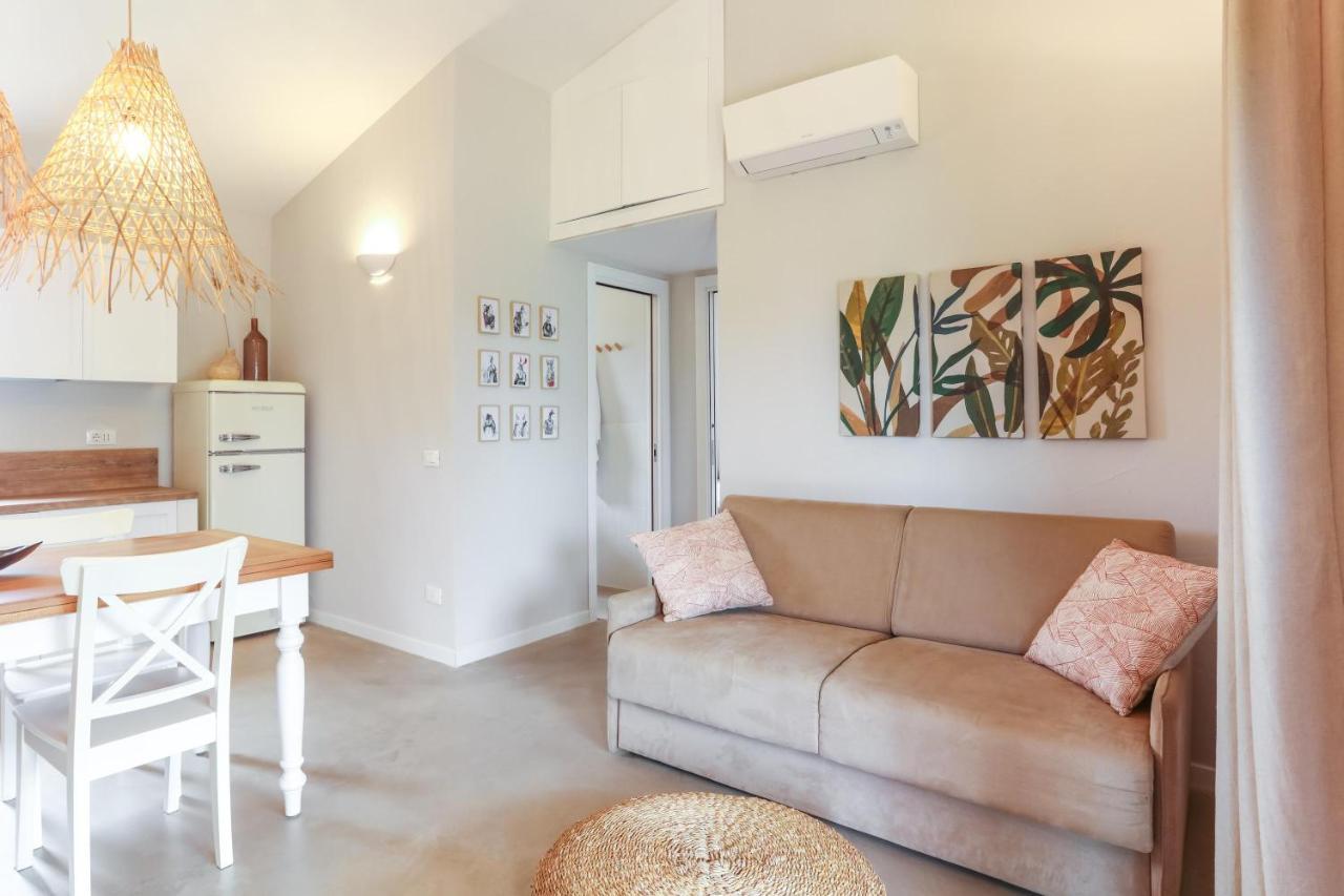 La Casa Di Debora Villa San Teodoro  Exteriör bild