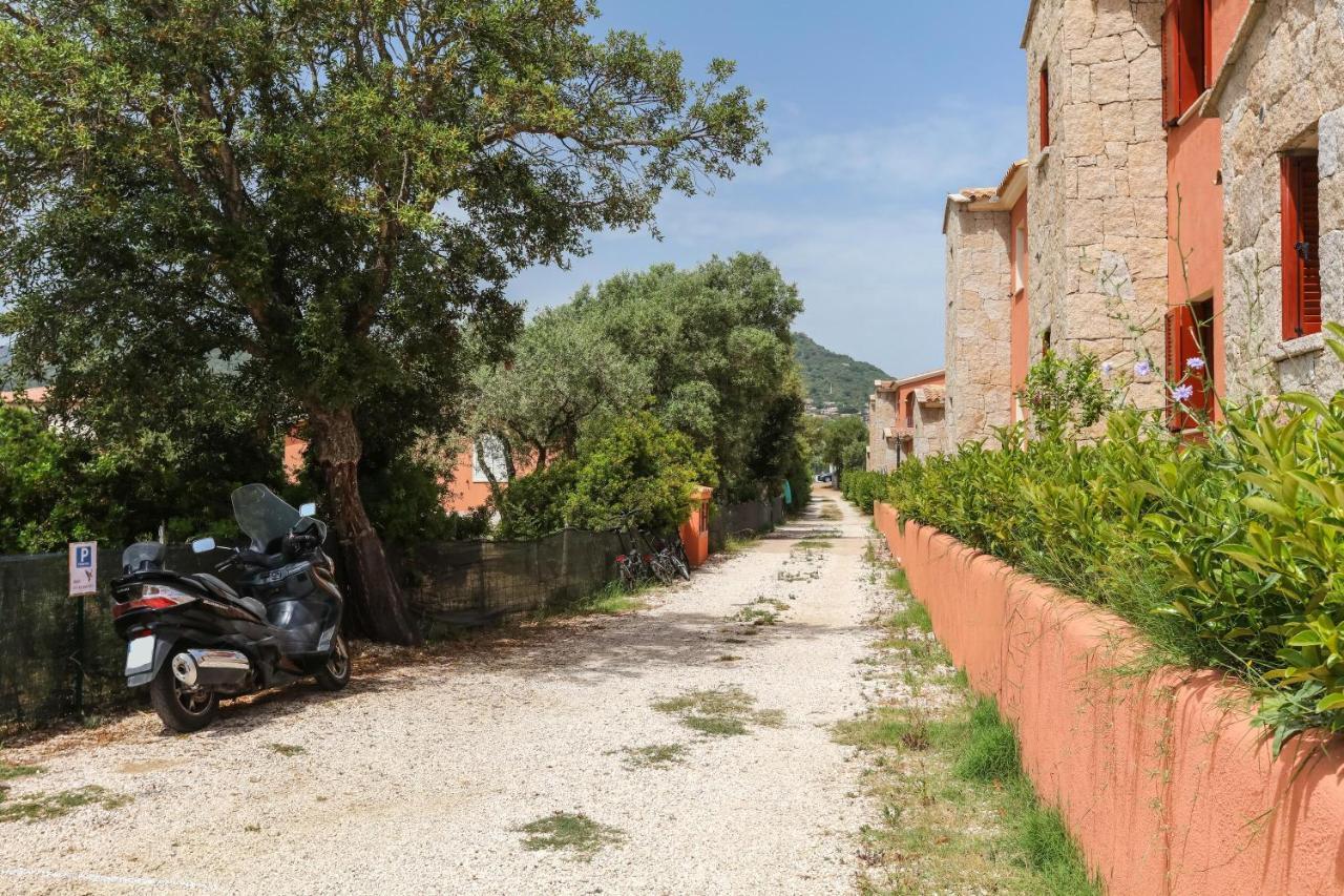 La Casa Di Debora Villa San Teodoro  Exteriör bild
